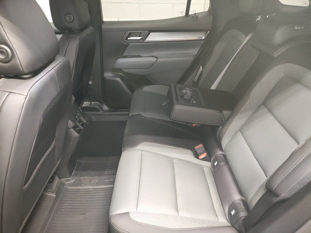 New 2026 GMC Terrain AT4 w/ Convenience Package III image 27