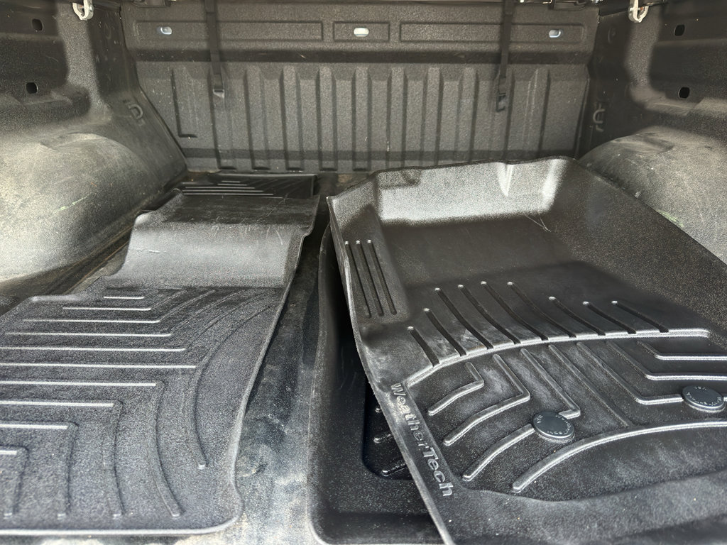 Used 2022 Chevrolet Colorado LT w/ Luxury Package image 9