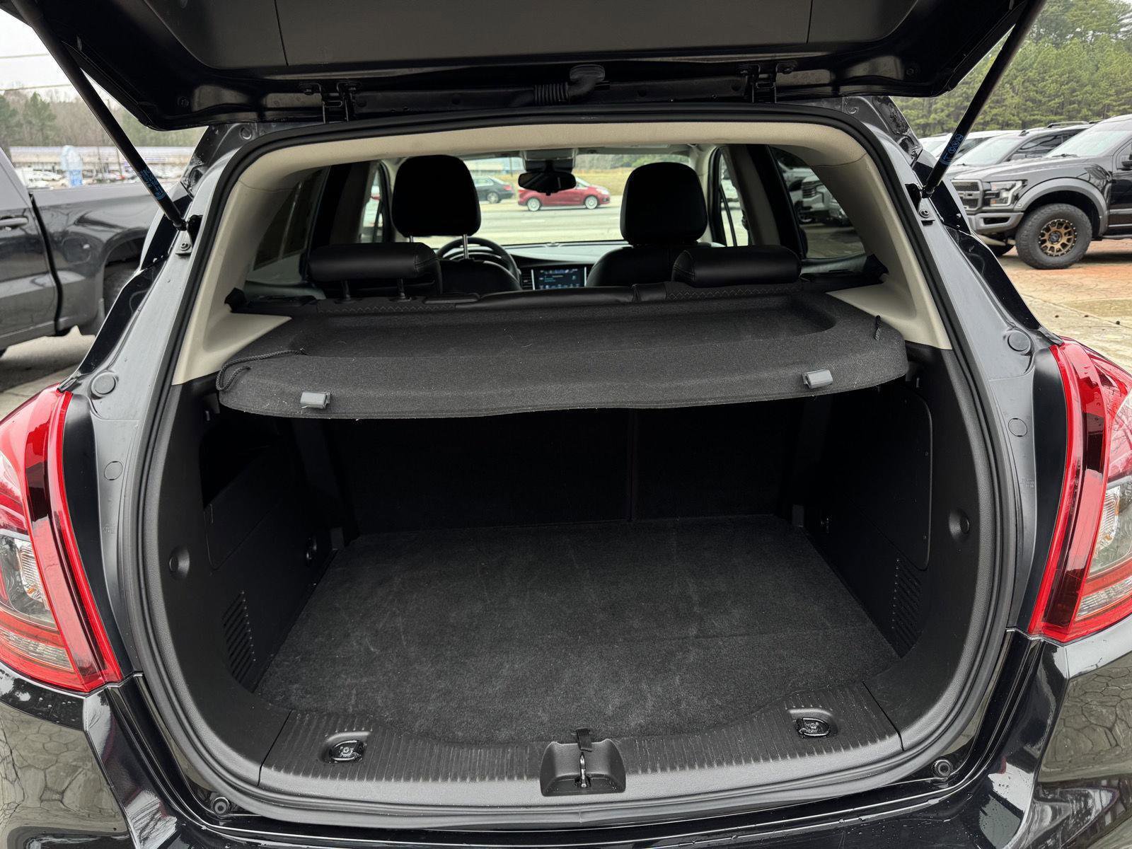 Used 2020 Buick Encore Preferred w/ Safety Package image 11