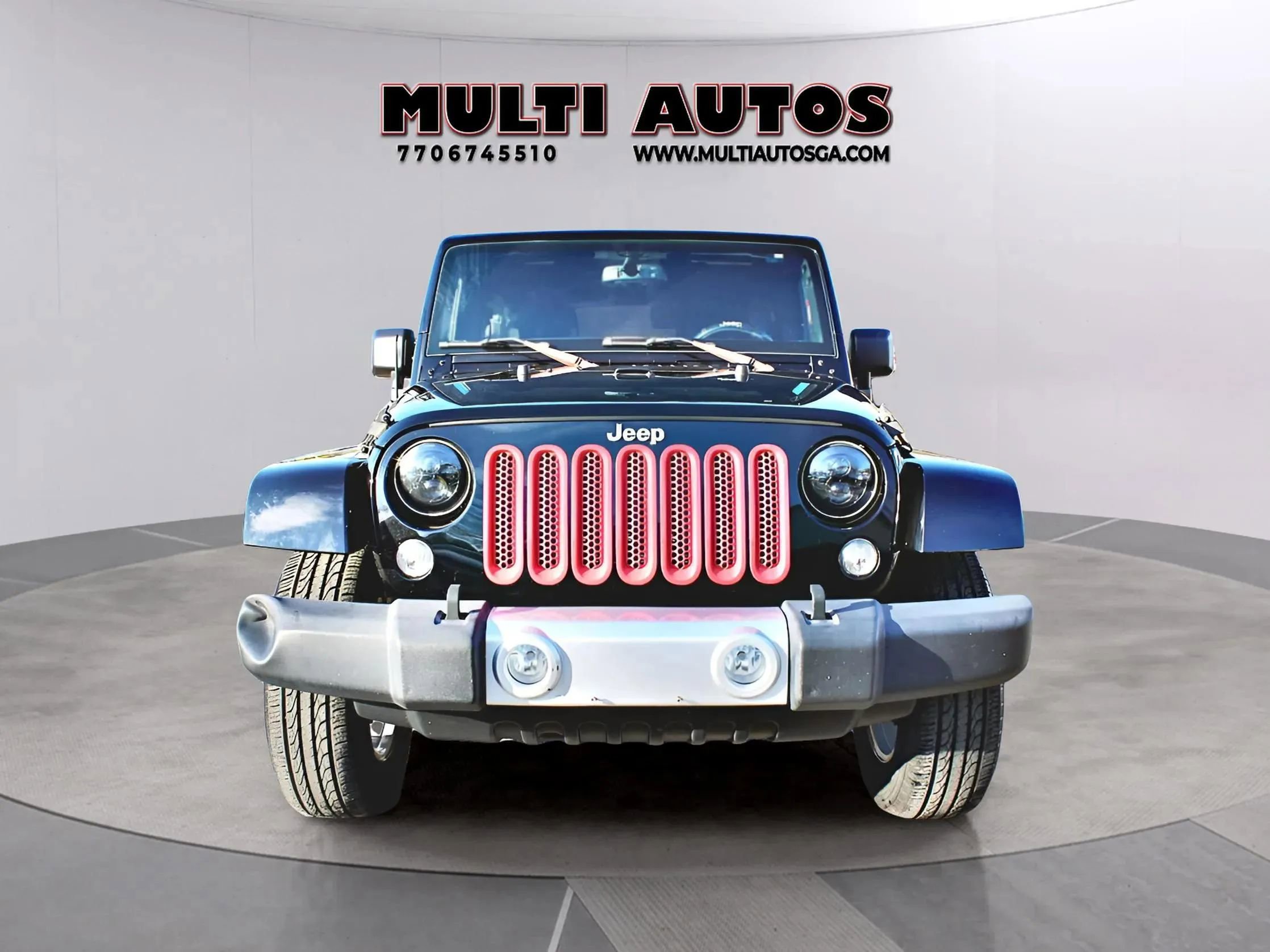 Used 2015 Jeep Wrangler Unlimited Sahara w/ Connectivity Group AWD/4WD image 8