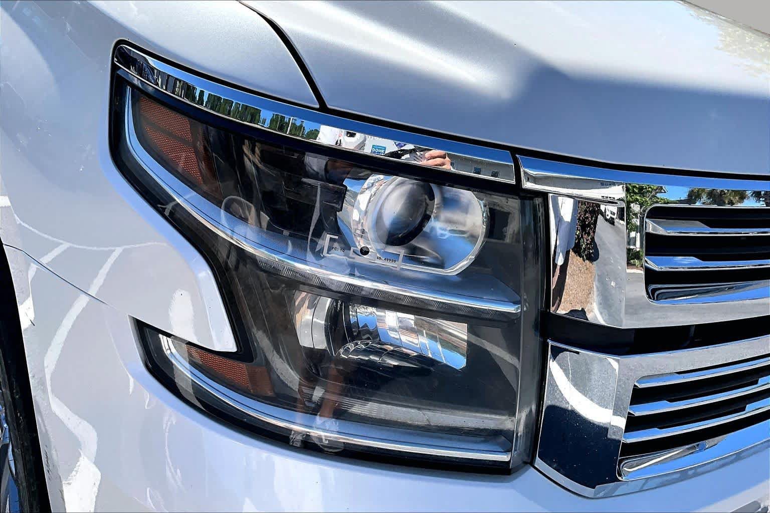 Used 2015 Chevrolet Tahoe LTZ AWD/4WD image 27