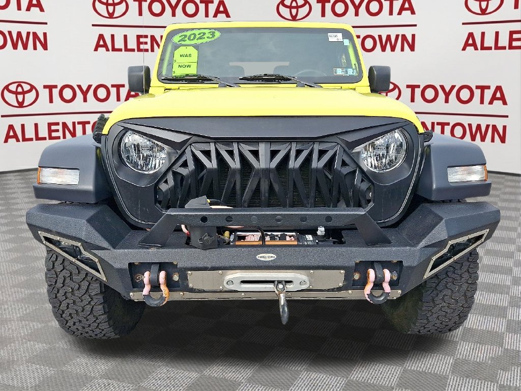 Used 2023 Jeep Wrangler Sport AWD/4WD image 2