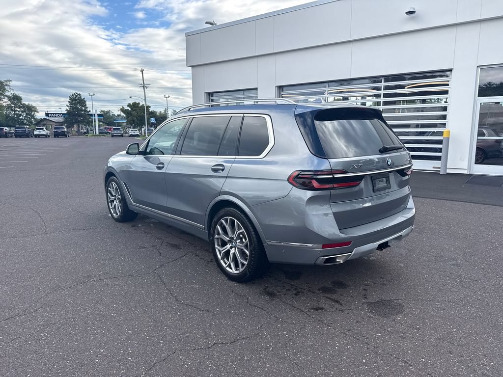 Used 2026 BMW X7 xDrive40i AWD/4WD image 3