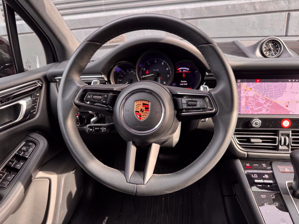 Certified 2026 Porsche Macan AWD/4WD image 23