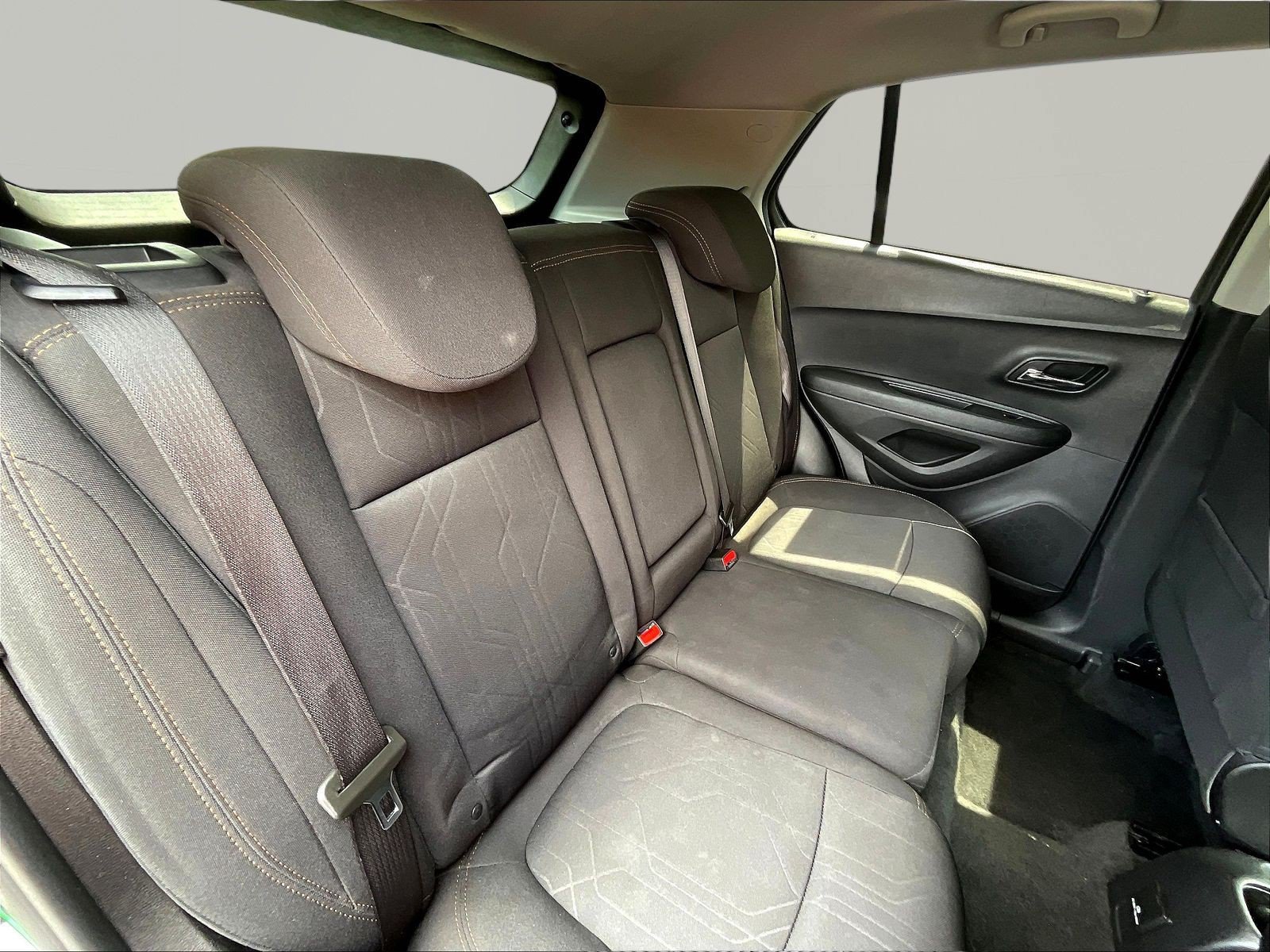 Used 2020 Chevrolet Trax LT FWD image 24