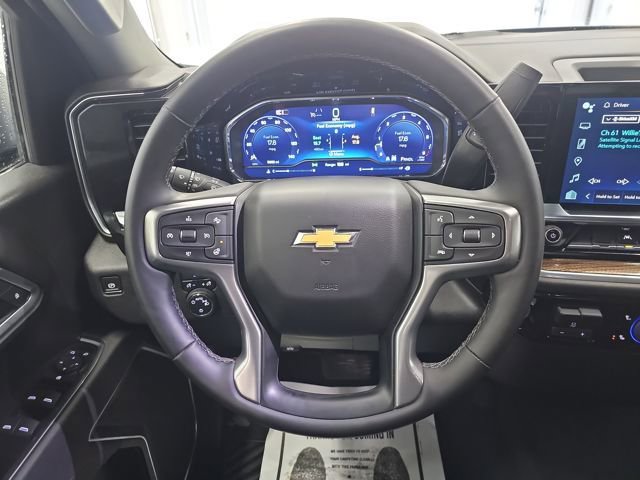 Used 2025 Chevrolet Silverado 1500 LT image 14