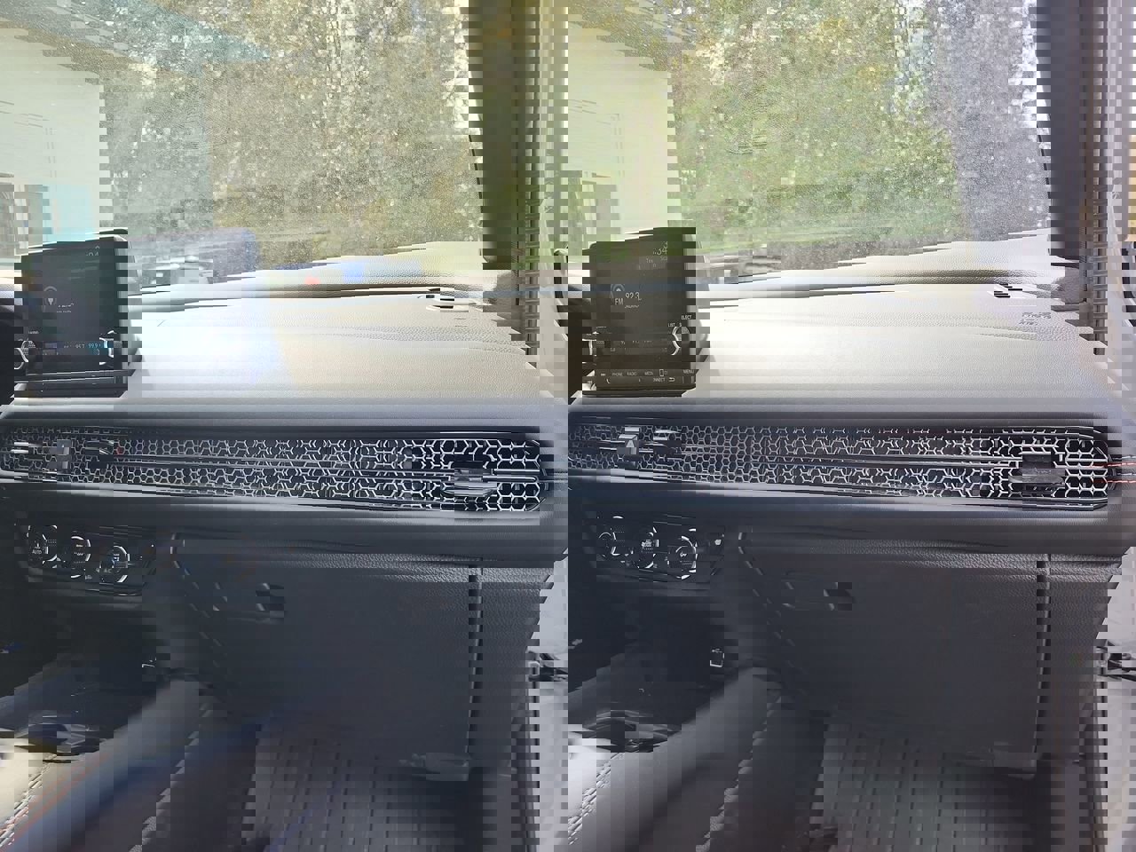 Used 2024 Honda HR-V Sport image 17