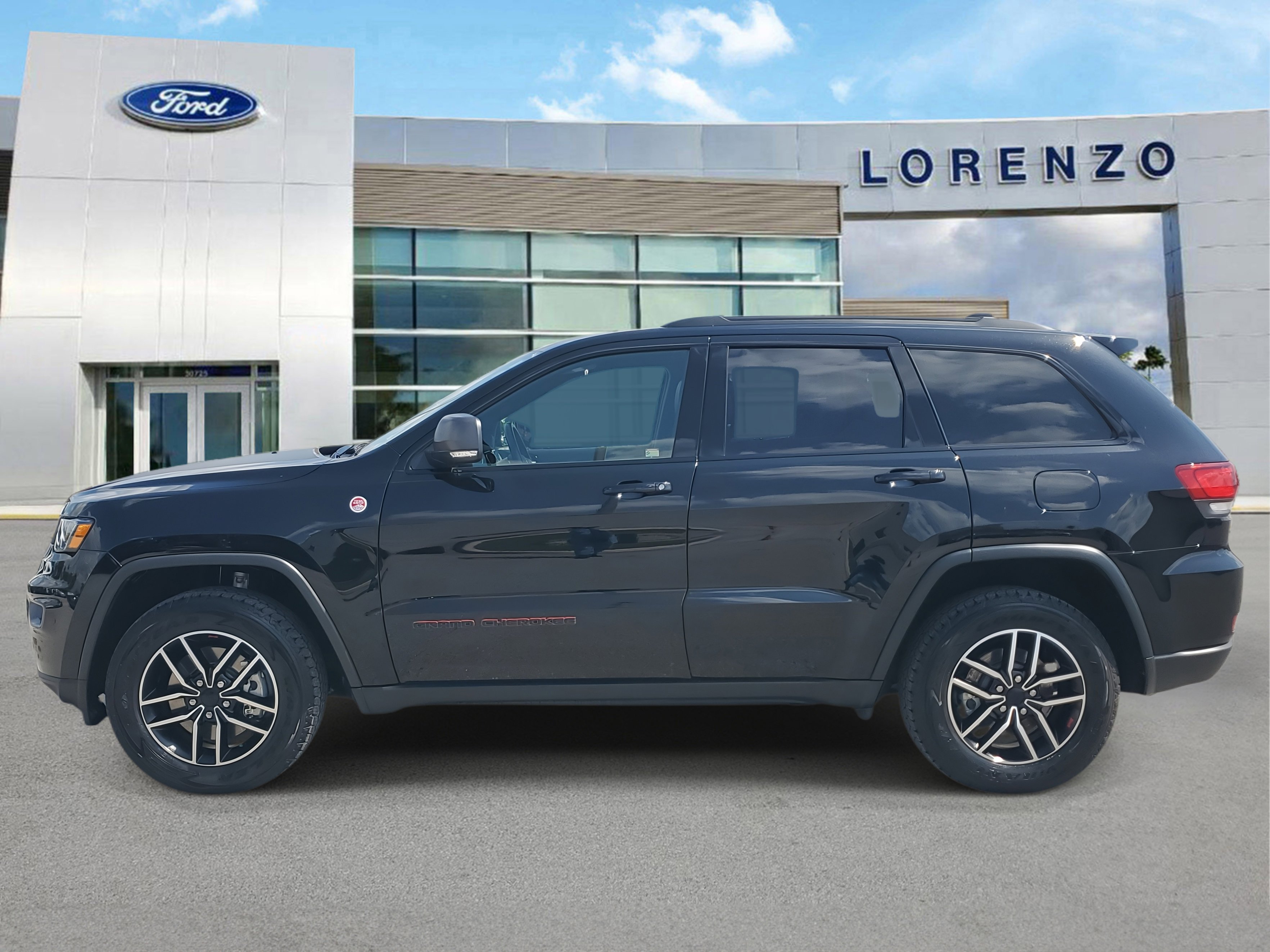 Used 2021 Jeep Grand Cherokee Trailhawk image 8