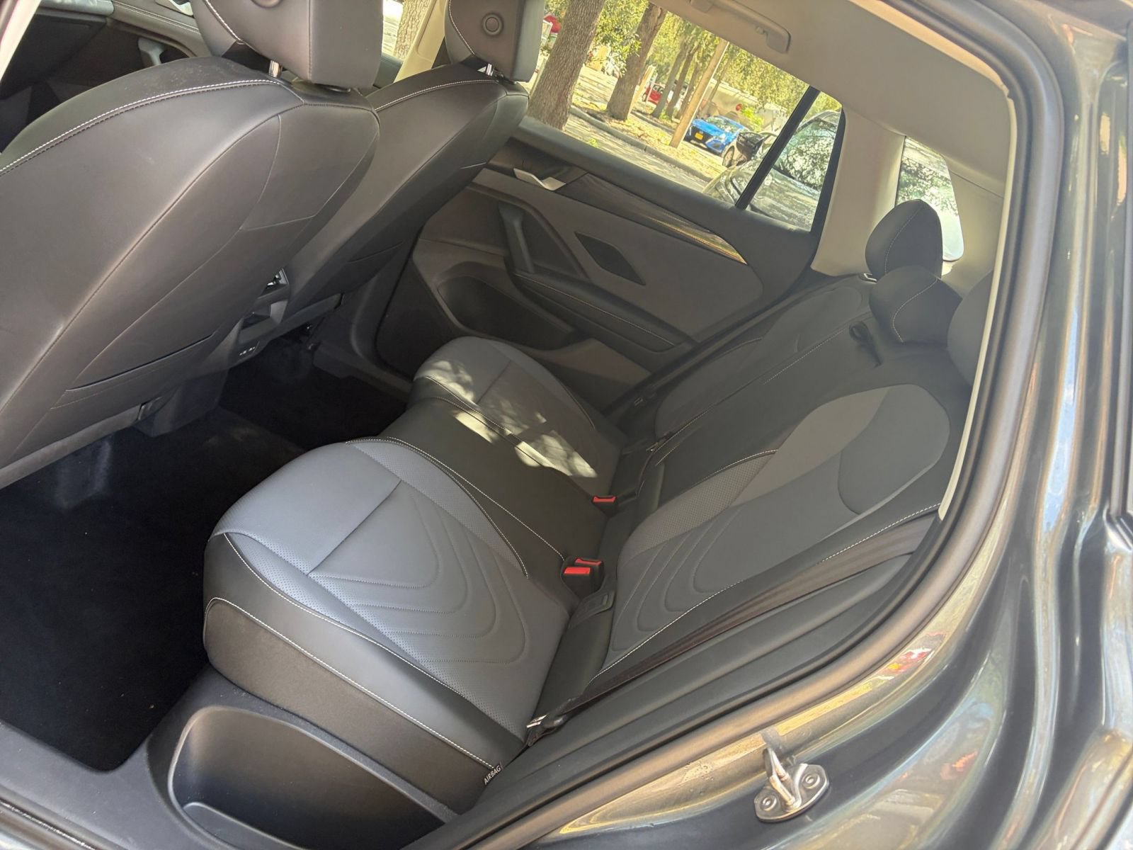 Used 2026 Volkswagen Tiguan SE FWD image 26