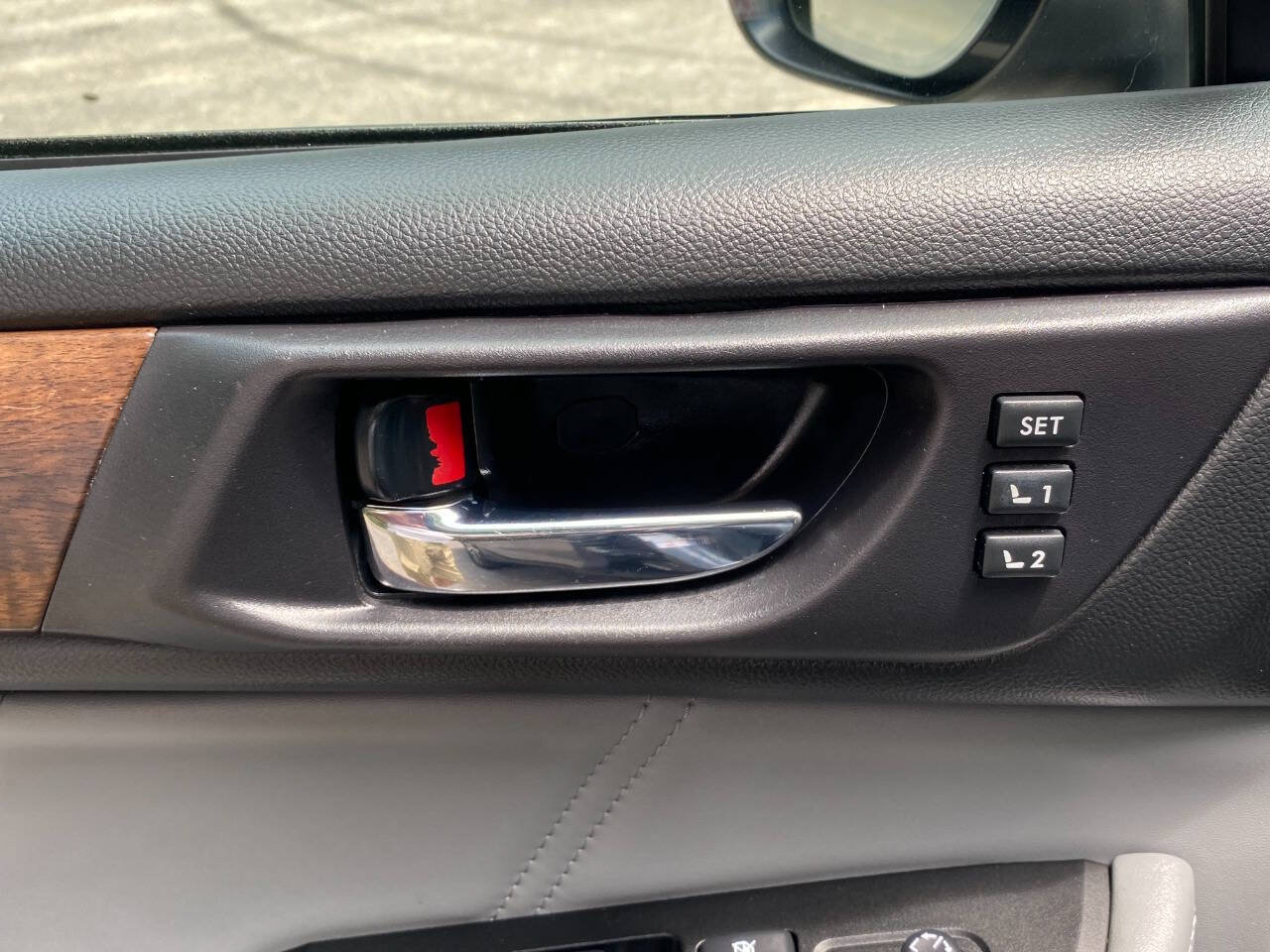 Used 2019 Subaru Outback 2.5i Limited AWD/4WD image 15