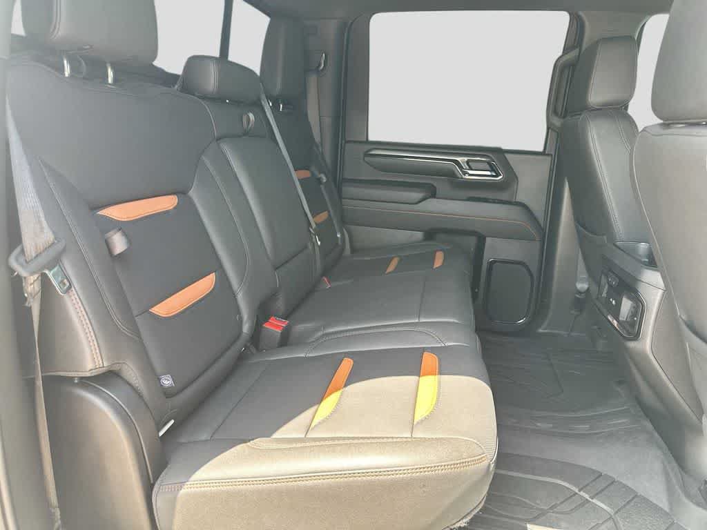 Used 2025 GMC Sierra 2500 AT4 w/ AT4 Premium Plus Package AWD/4WD image 21