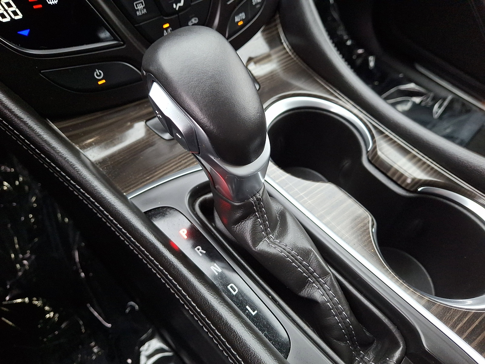 Used 2019 Buick Envision Essence image 15