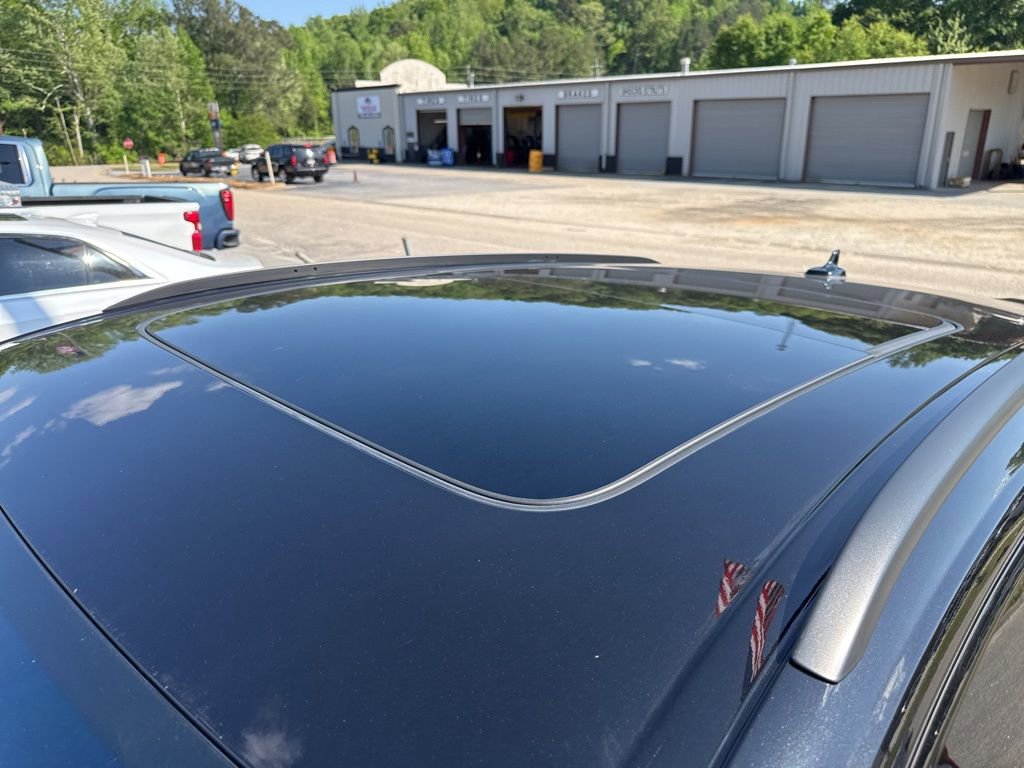 Used 2022 Audi RS Q8 w/ Carbon Optic Package image 3