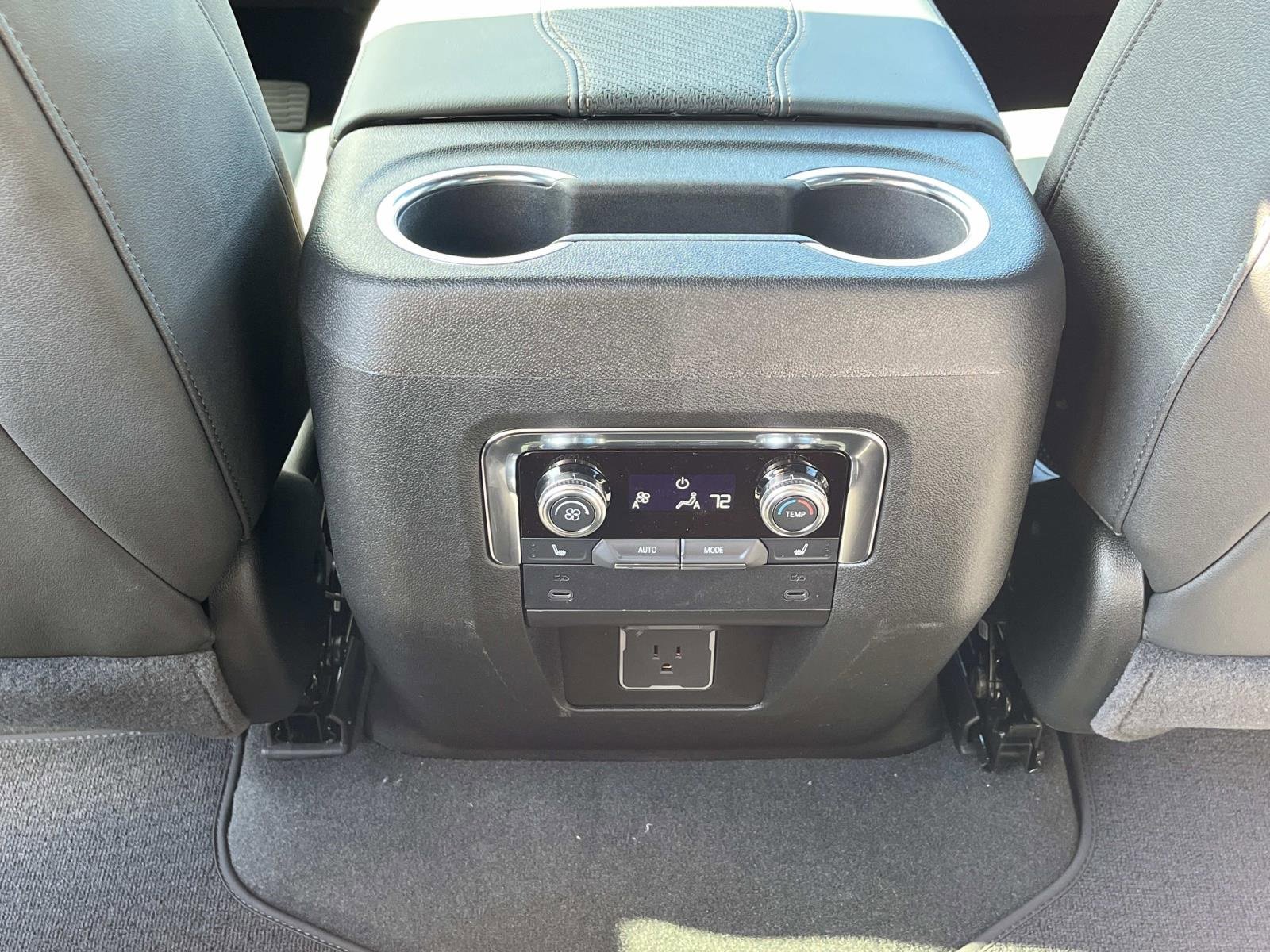 New 2026 GMC Yukon AT4 image 18