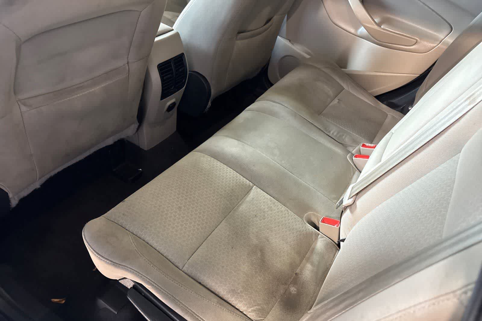 Used 2018 Ford Escape SE w/ Ford Safe & Smart Package FWD image 5