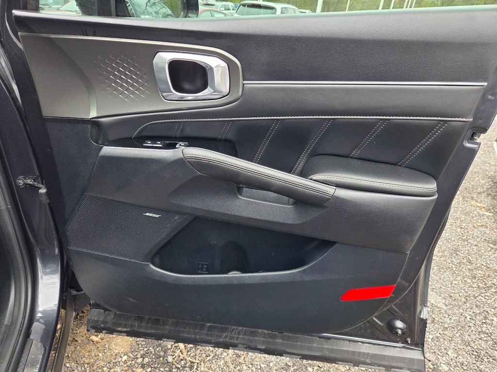 Used 2023 Kia Sorento SX AWD/4WD image 30