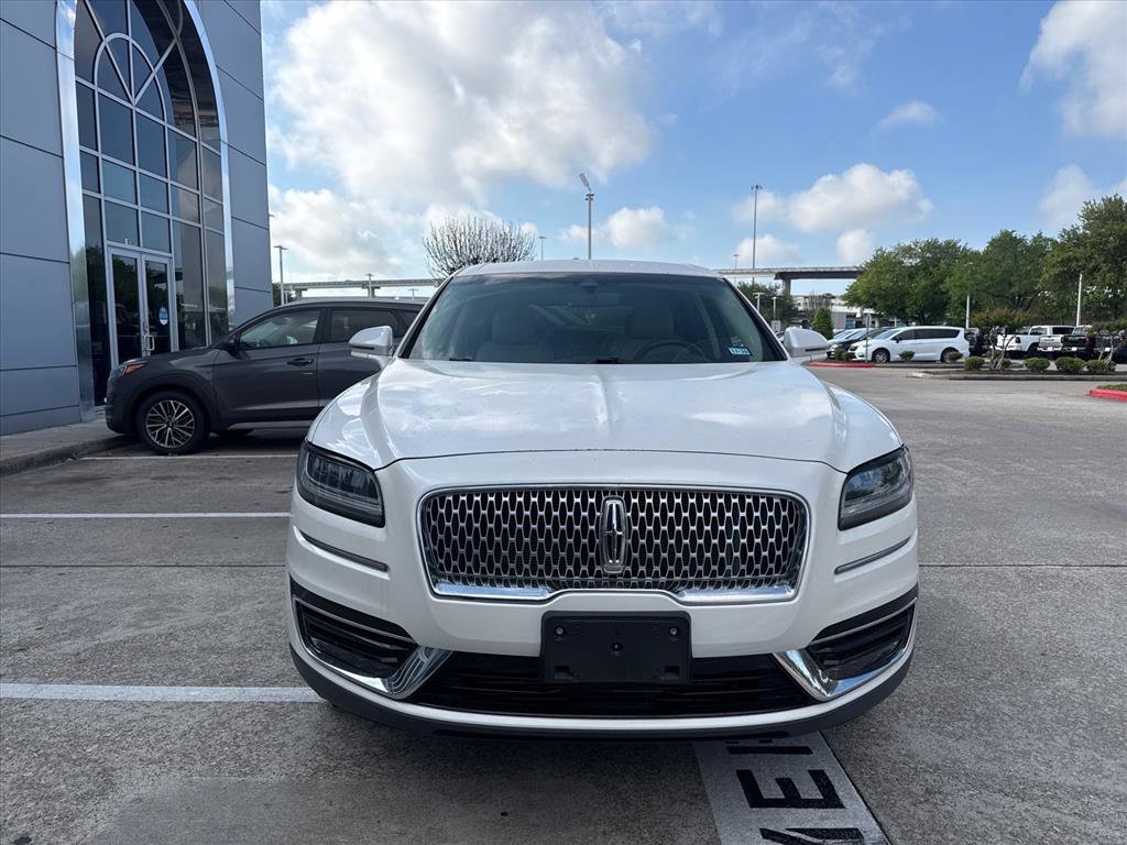 Used 2019 Lincoln Nautilus Select image 2