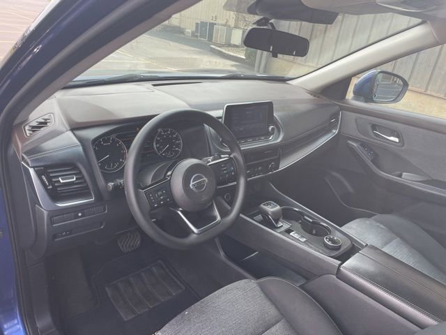 Used 2021 Nissan Rogue SV image 22