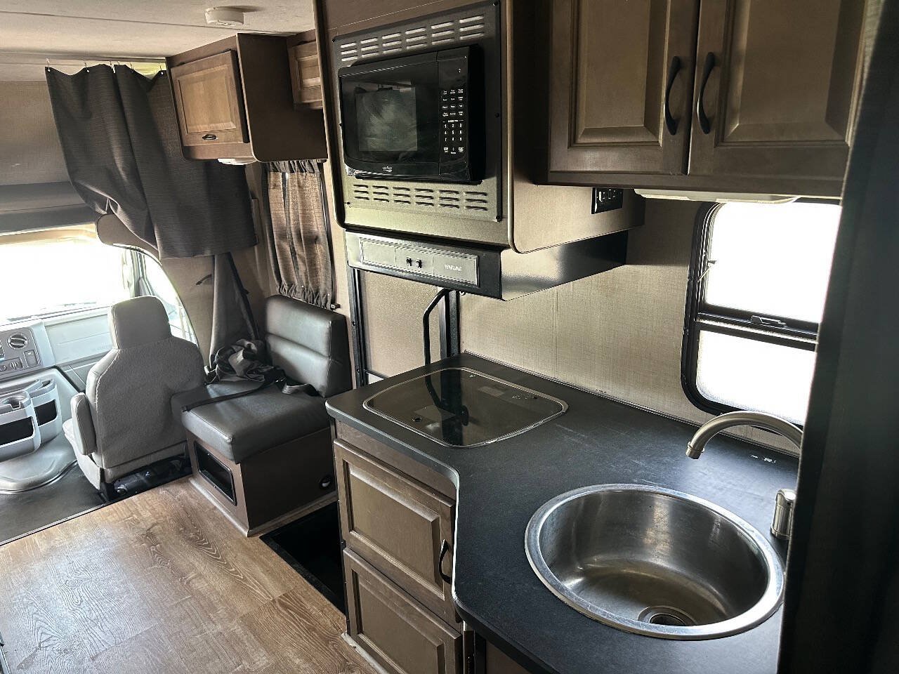 Used 2017 Ford E-350 and Econoline 350 Super Duty w/ Motorhome Prep Package RWD image 14