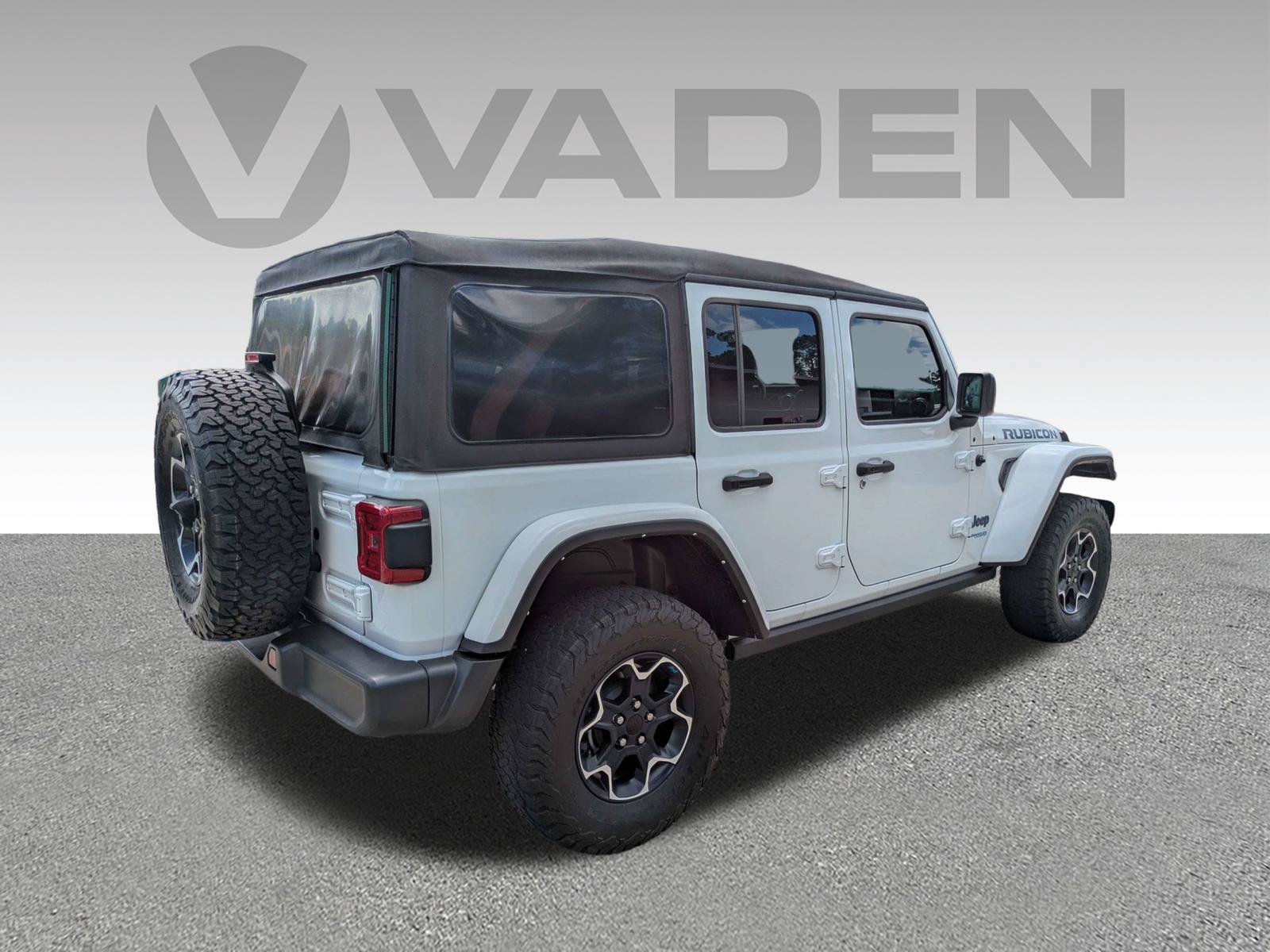 Used 2022 Jeep Wrangler Unlimited Rubicon 4xe AWD/4WD image 24