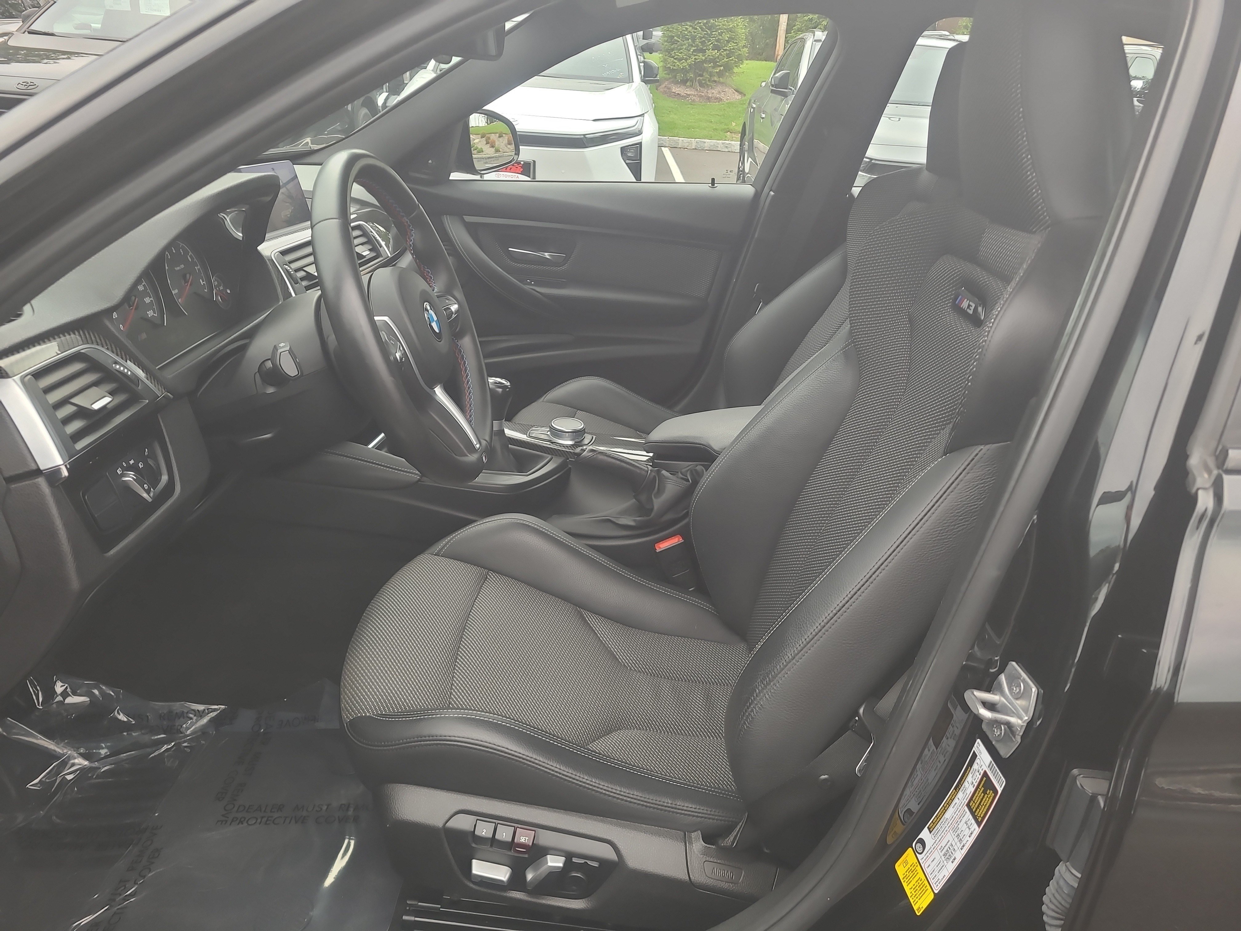 Used 2018 BMW M3 CS RWD image 16