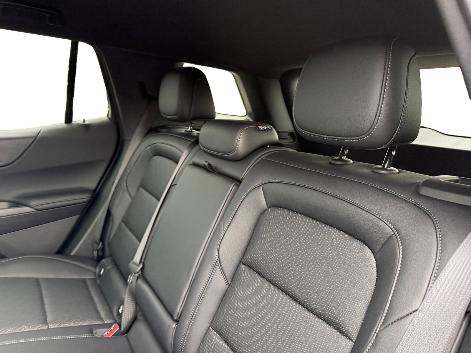 New 2026 Chevrolet Equinox LT w/ Convenience Package II image 16