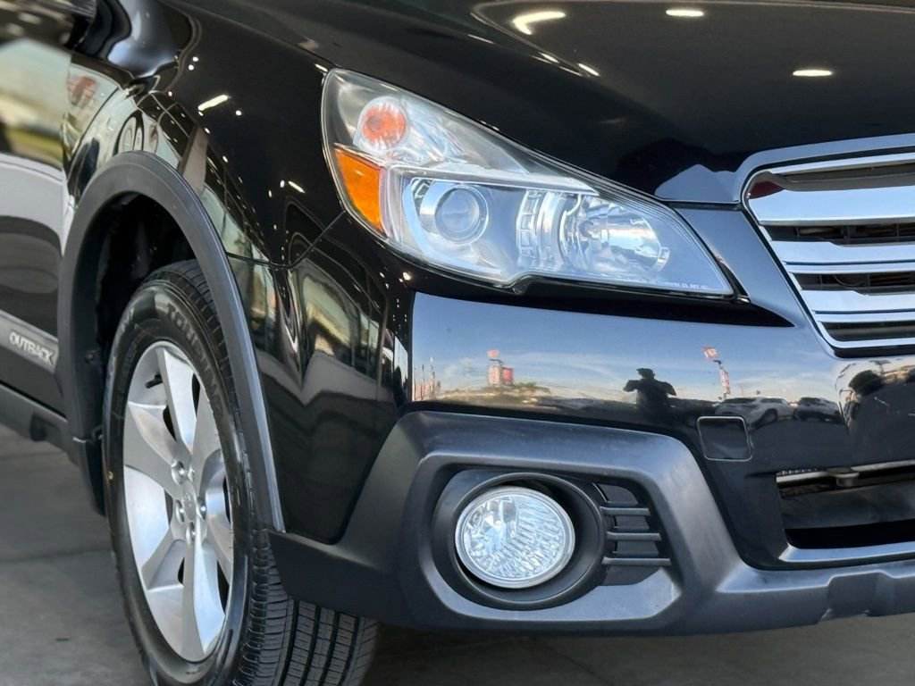 Used 2013 Subaru Outback 2.5i Limited w/ Special Appearance Pkg image 8