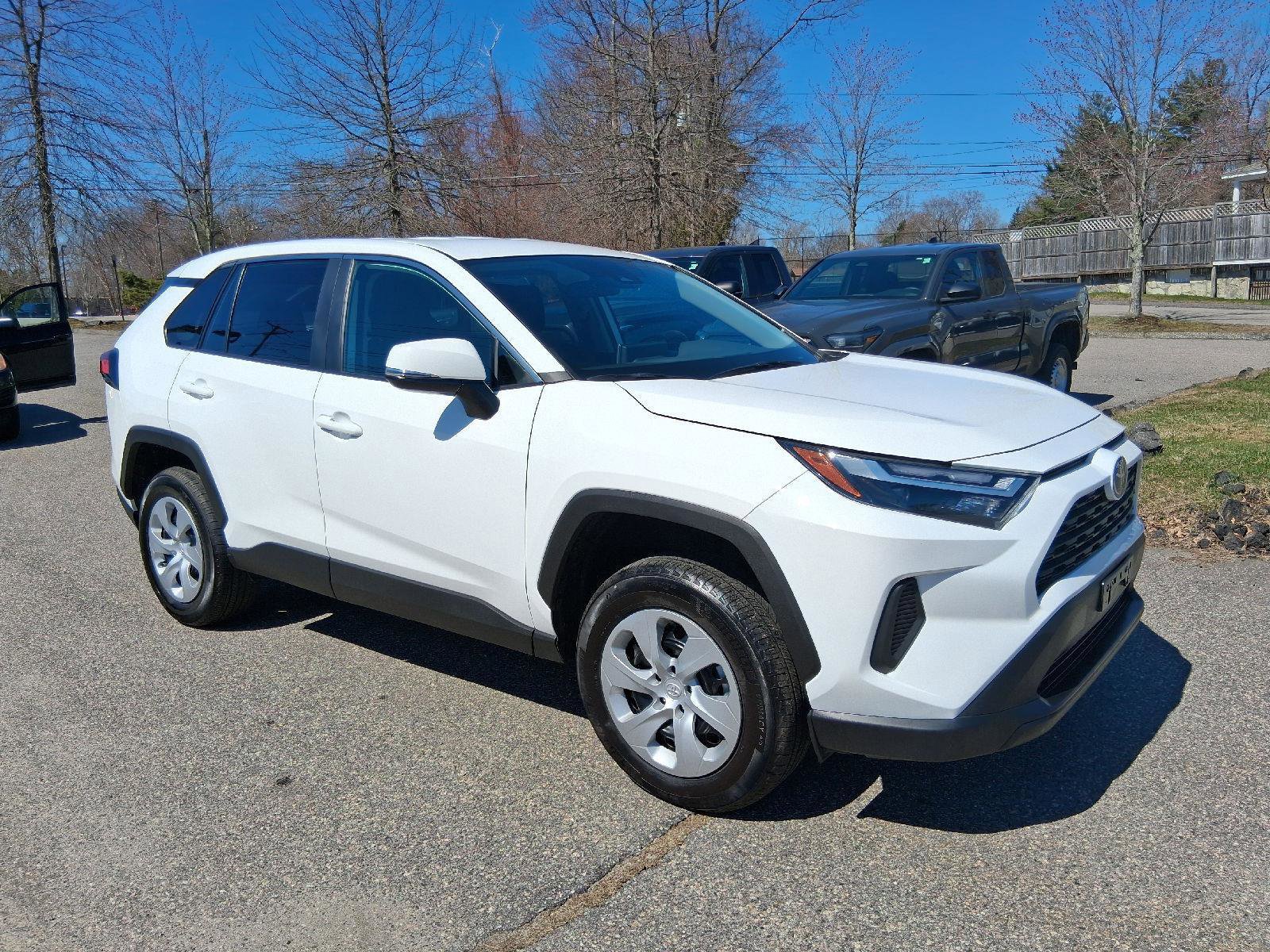 Used 2025 Toyota RAV4 LE image 1