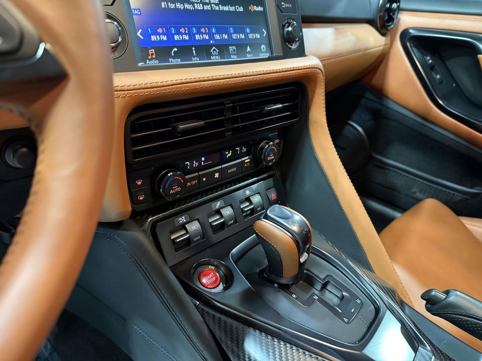 Used 2021 Nissan GT-R Premium image 40