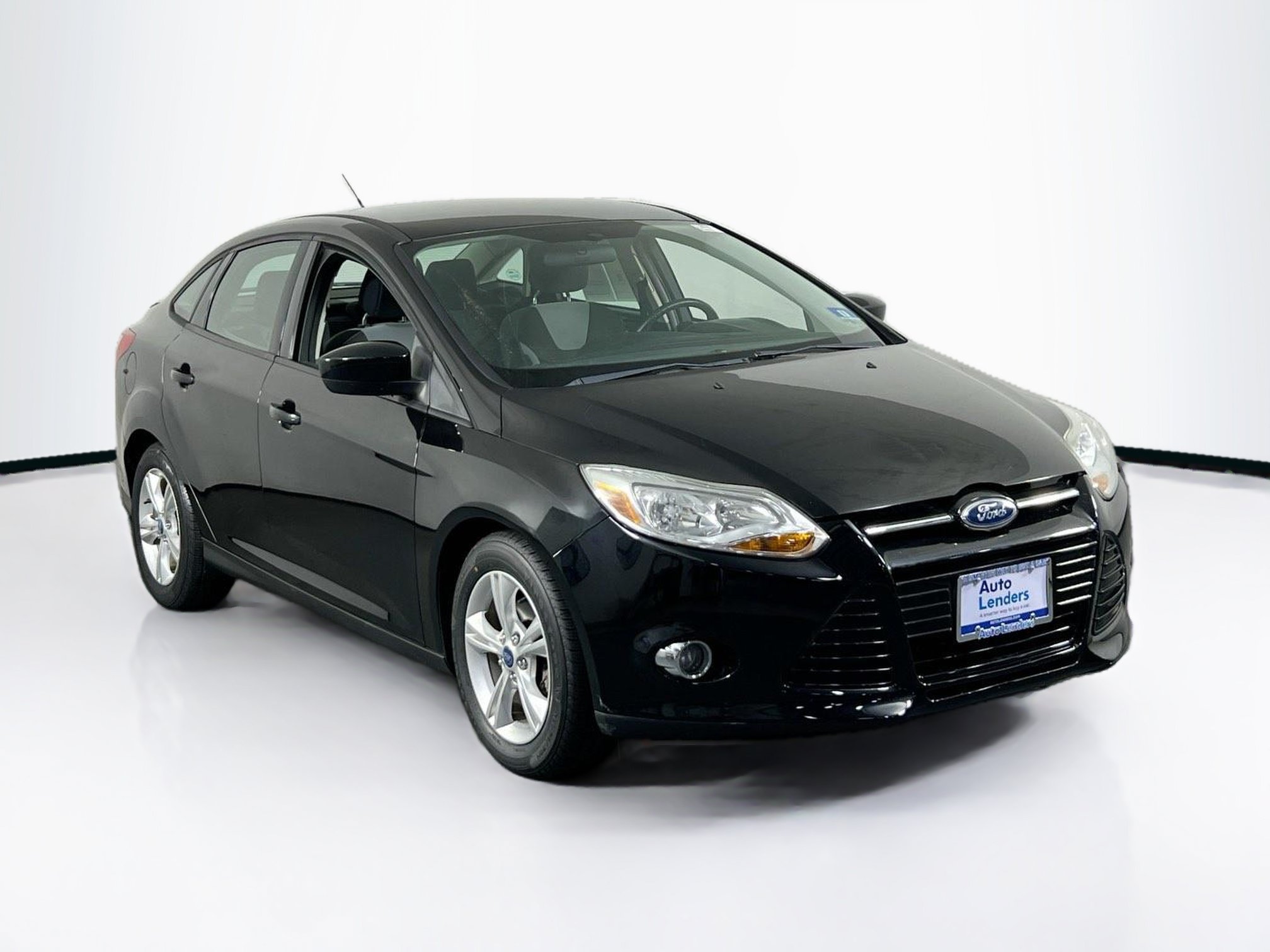 Used 2012 Ford Focus SE FWD image 3
