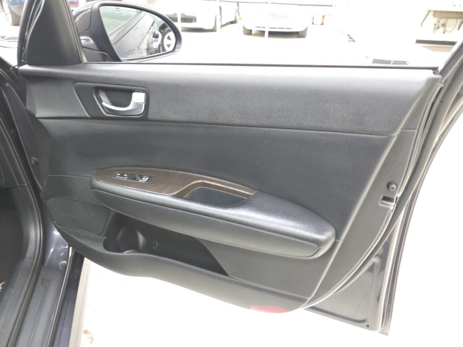 Used 2018 Kia Optima EX w/ Premium Package FWD image 12