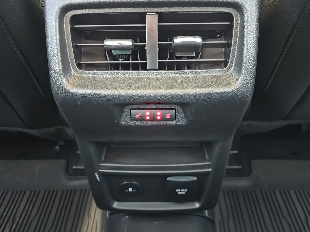 Used 2024 Ford Edge Titanium w/ Equipment Group 301A image 22