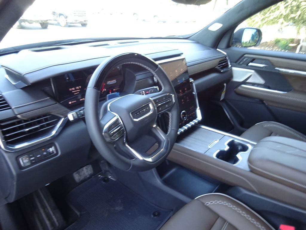 New 2026 GMC Acadia Denali Ultimate AWD/4WD image 11
