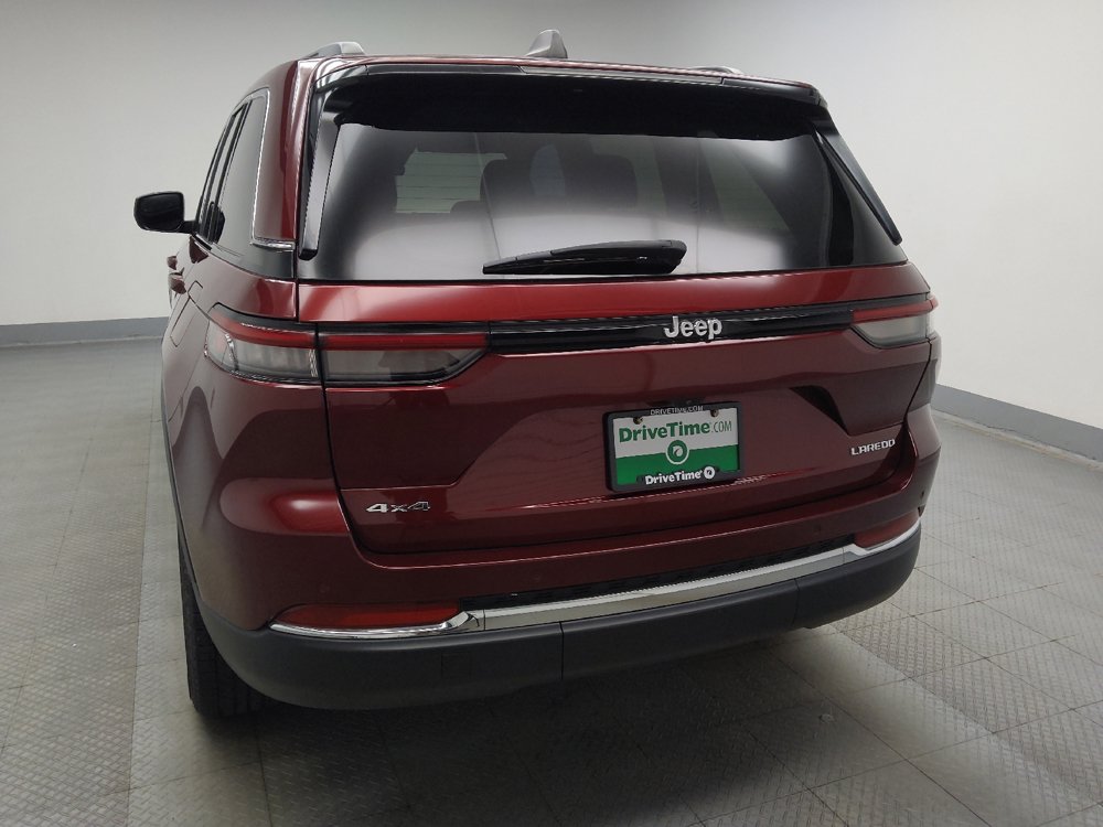 Used 2023 Jeep Grand Cherokee Laredo w/ Luxury Tech Group I AWD/4WD image 5