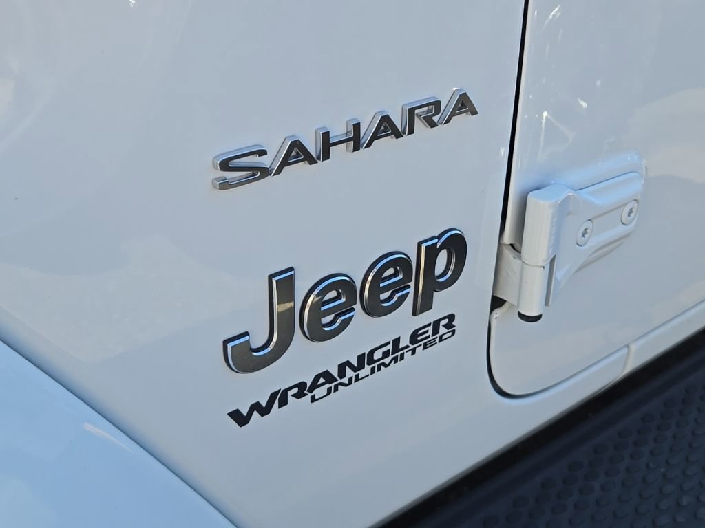Used 2020 Jeep Wrangler Unlimited Sahara w/ Safety Group image 7