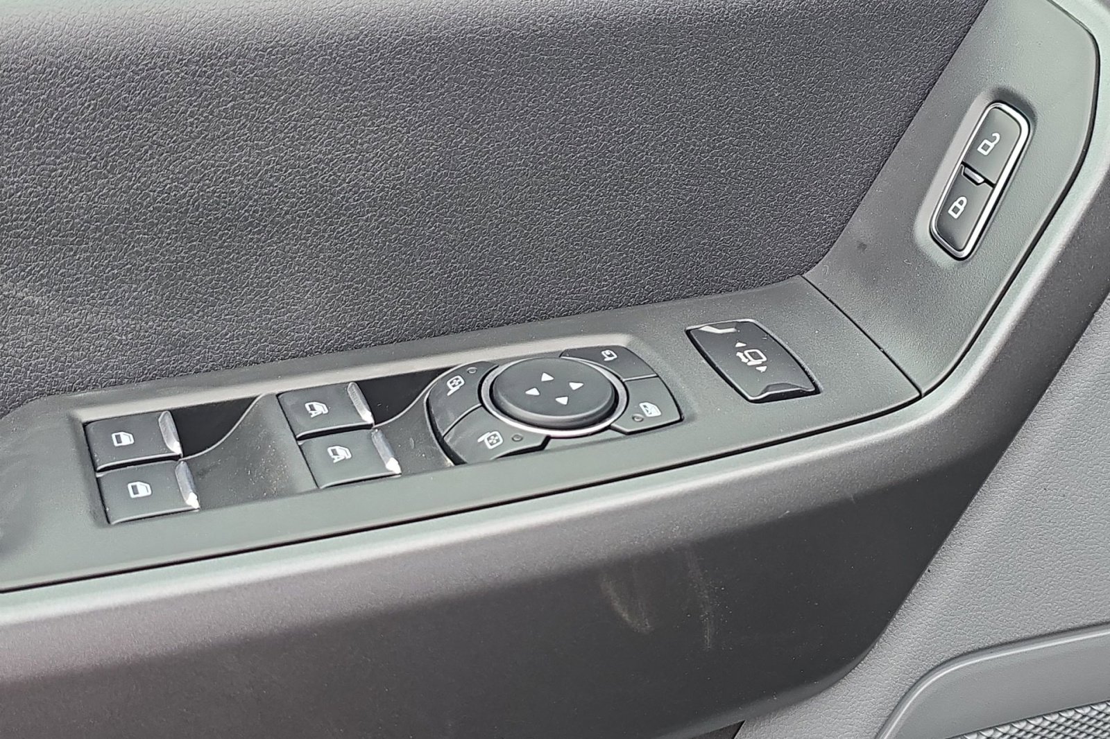 New 2026 Ford F250 XLT w/ FX4 Off-Road Package image 16