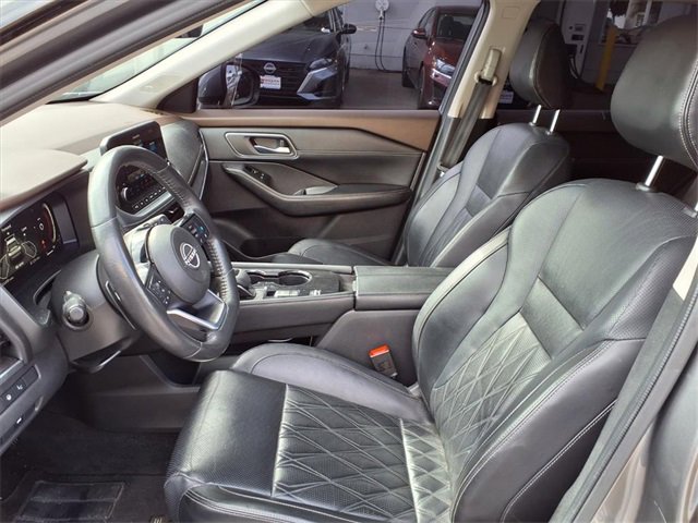 Certified 2023 Nissan Rogue Platinum w/ Platinum Premium Package image 12