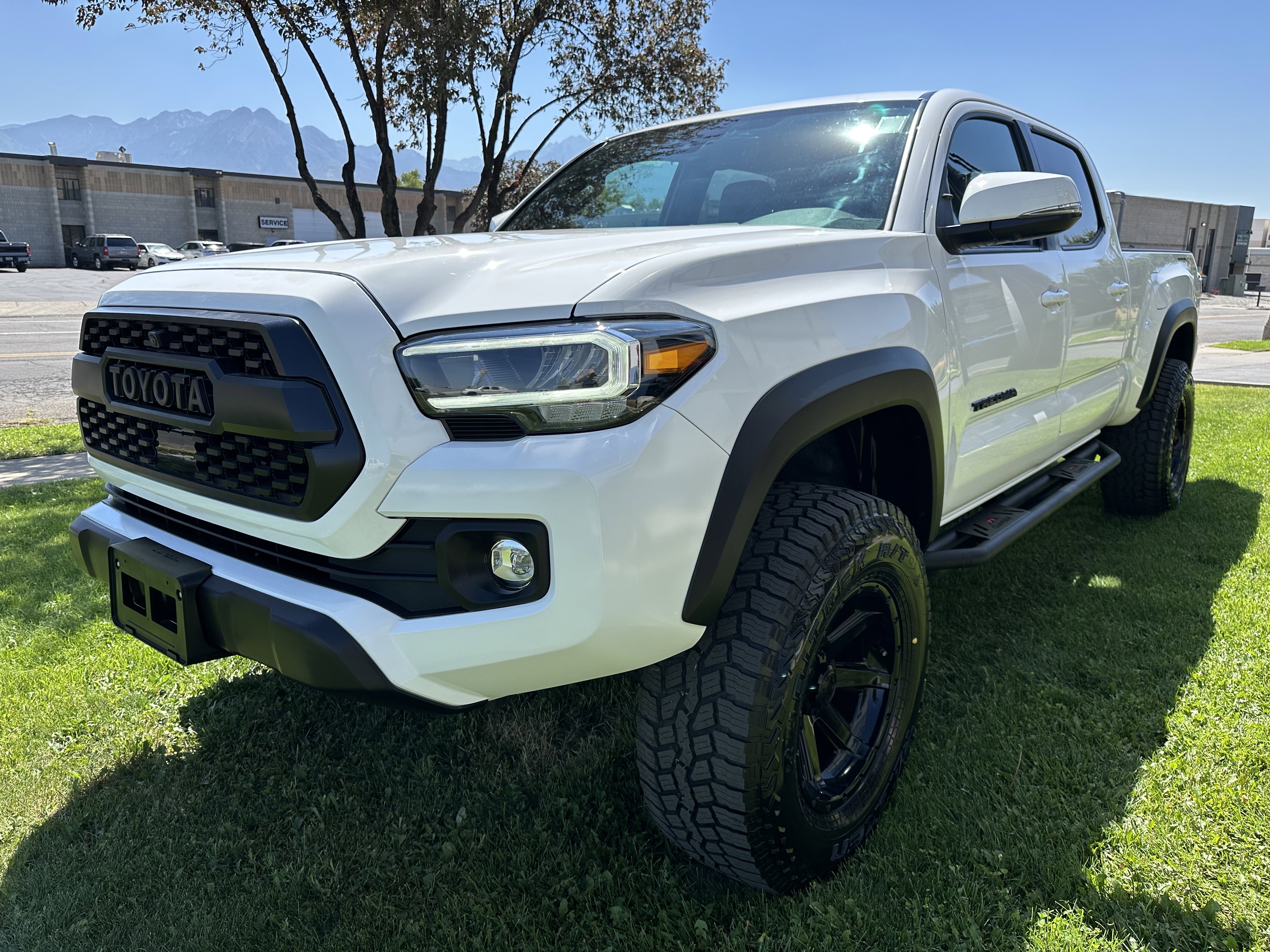 Used 2023 Toyota Tacoma TRD Off-Road image 13