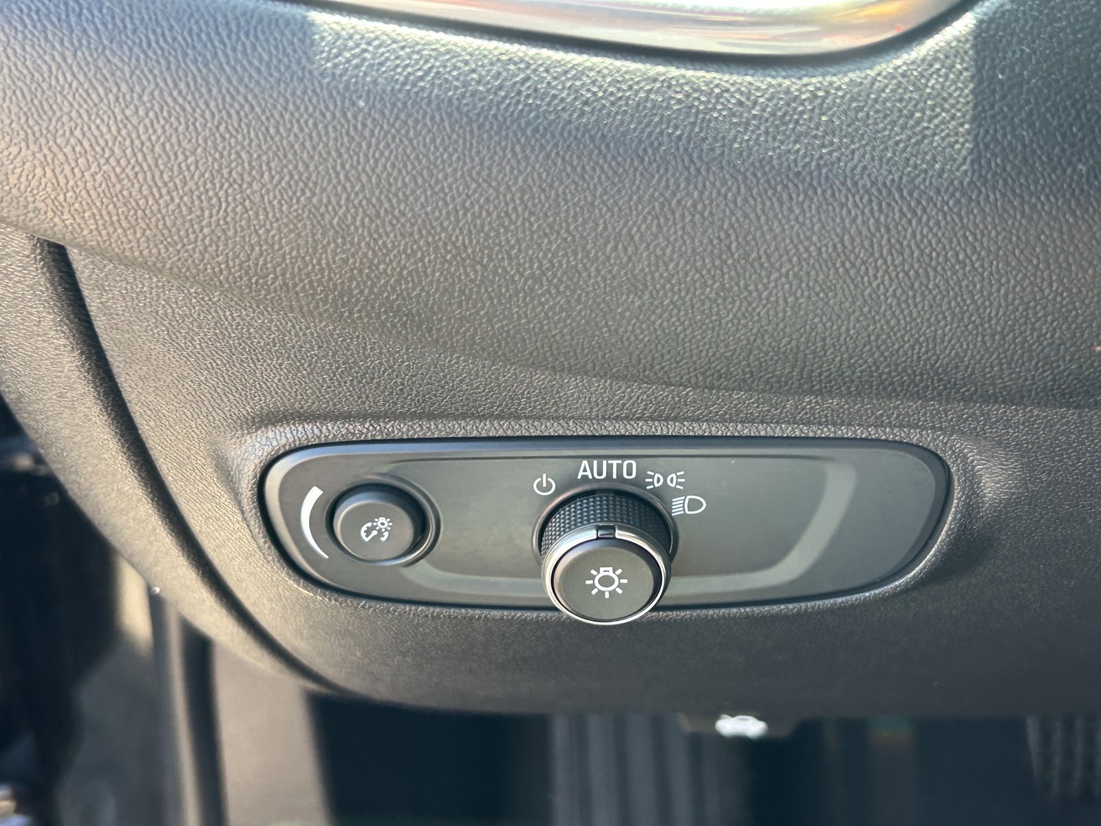 Certified 2024 Chevrolet Equinox LT AWD/4WD image 14