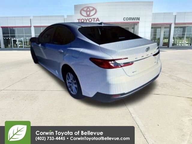 Used 2025 Toyota Camry LE FWD image 38