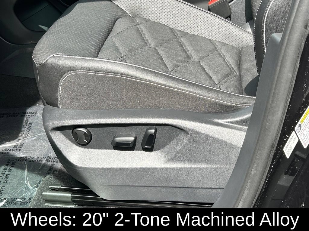 Certified 2026 Volkswagen Atlas SE w/ Panoramic Sunroof Package FWD image 16
