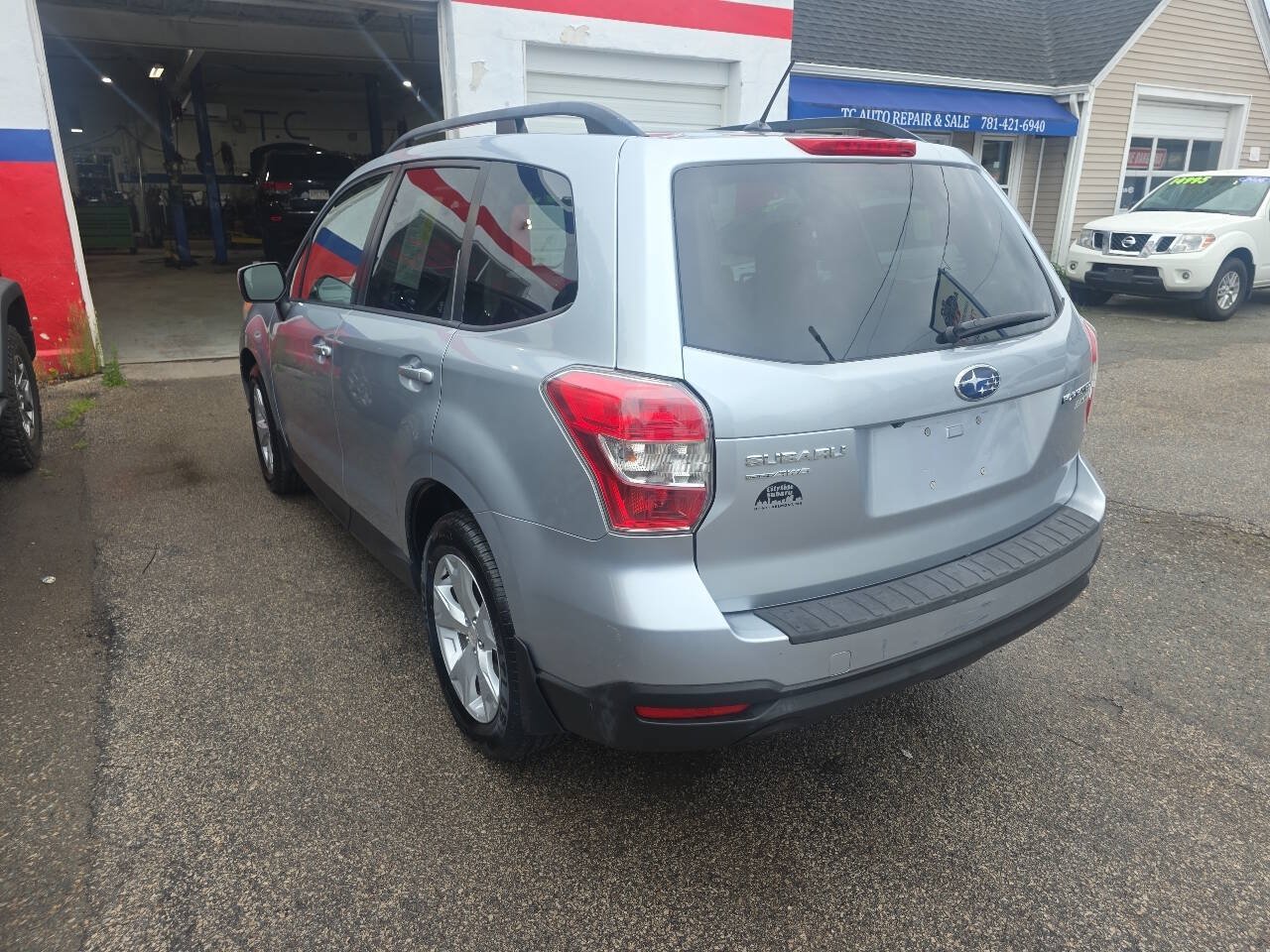 Used 2015 Subaru Forester 2.5i Premium AWD/4WD image 6