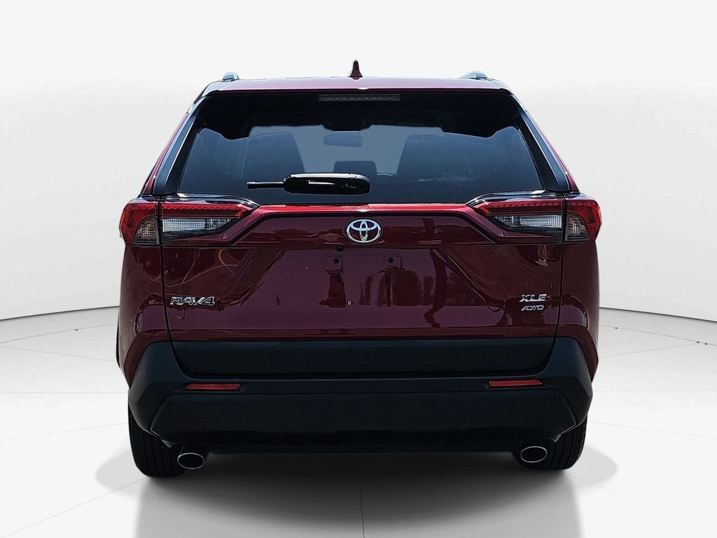 Used 2023 Toyota RAV4 XLE AWD/4WD image 6