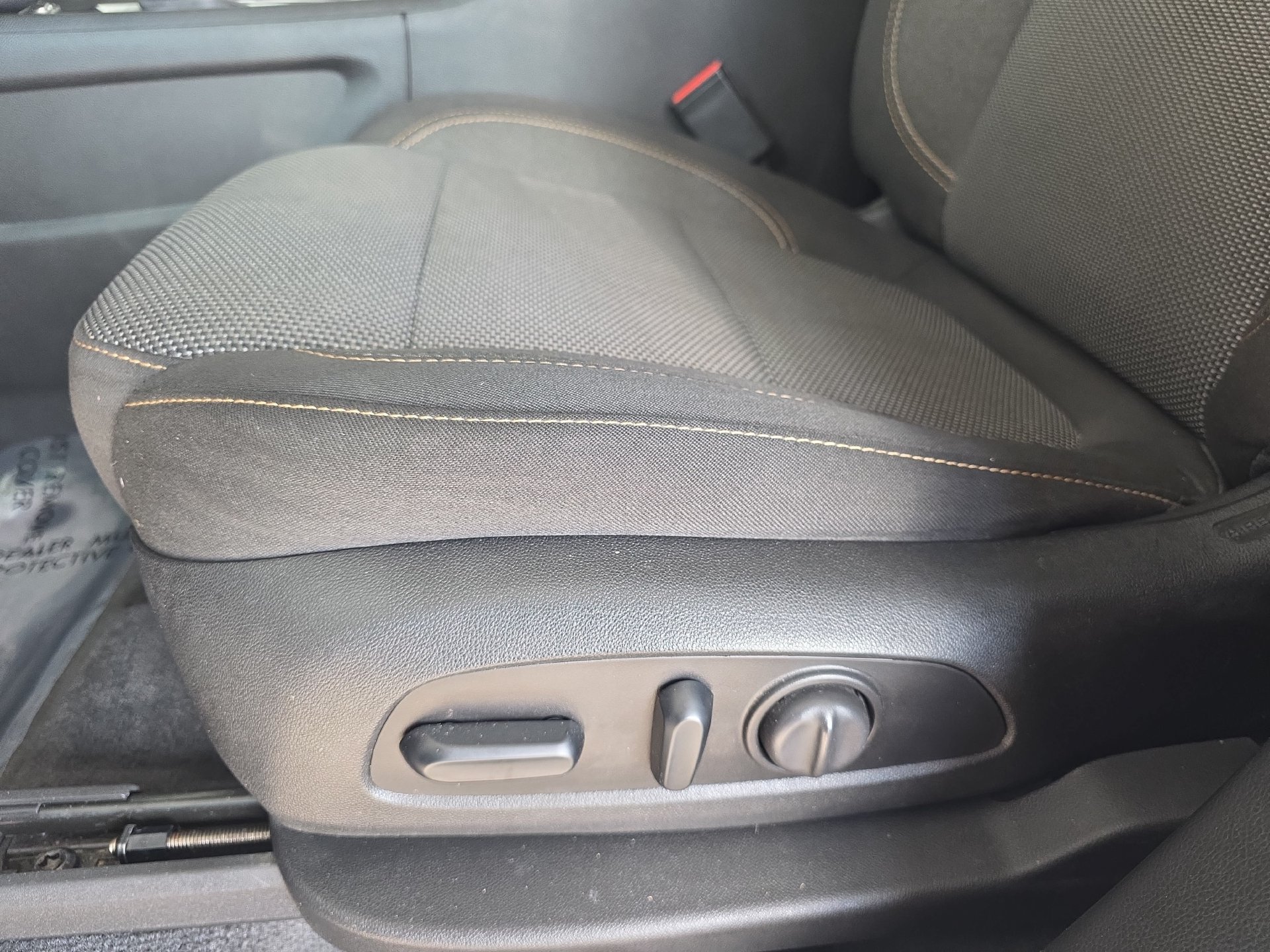 Used 2019 Chevrolet Traverse LT AWD/4WD image 28