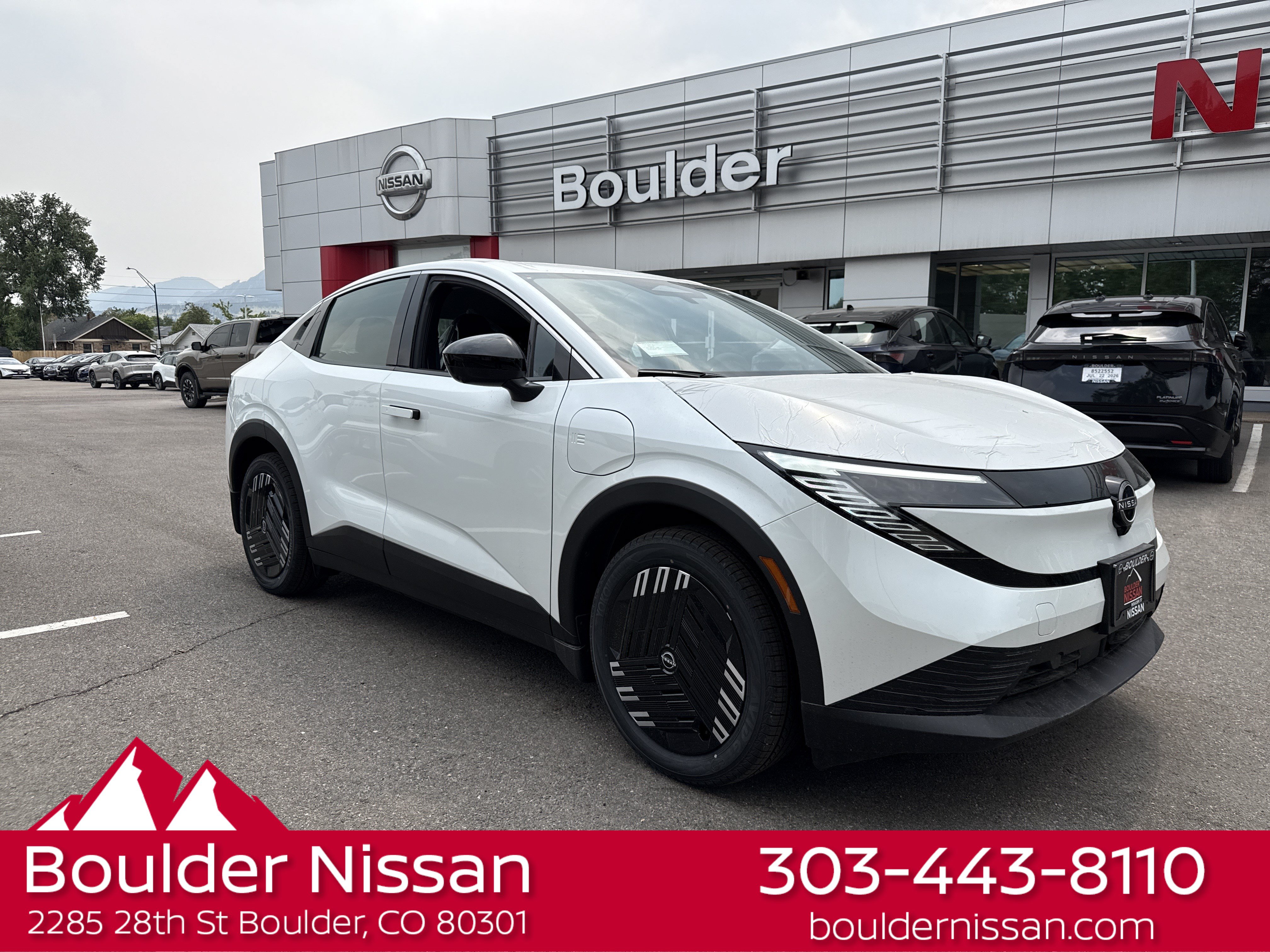 New 2026 Nissan Leaf w/ Floor Mat Package (S+)