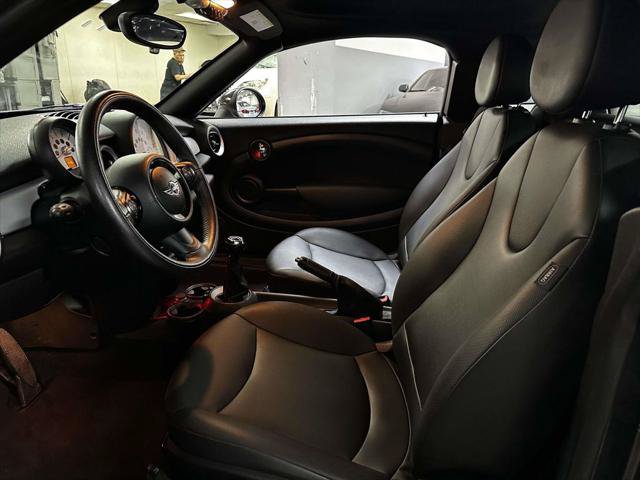 Used 2014 MINI Cooper Coupe FWD image 13