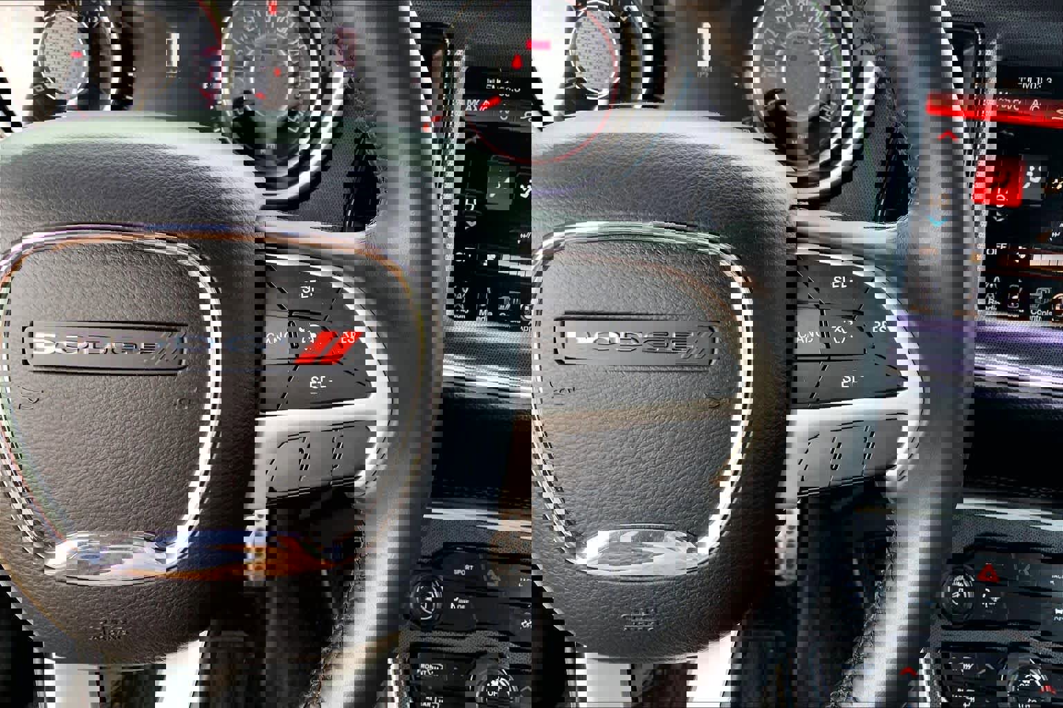 Used 2015 Dodge Challenger R/T Plus RWD image 23