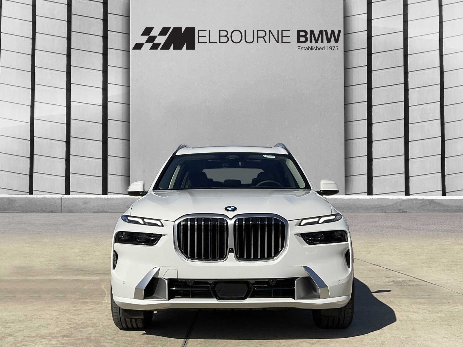 New 2026 BMW X7 xDrive40i w/ Premium Package image 2