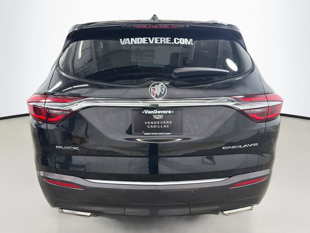 Used 2018 Buick Enclave Essence w/ Trailering Package FWD image 8