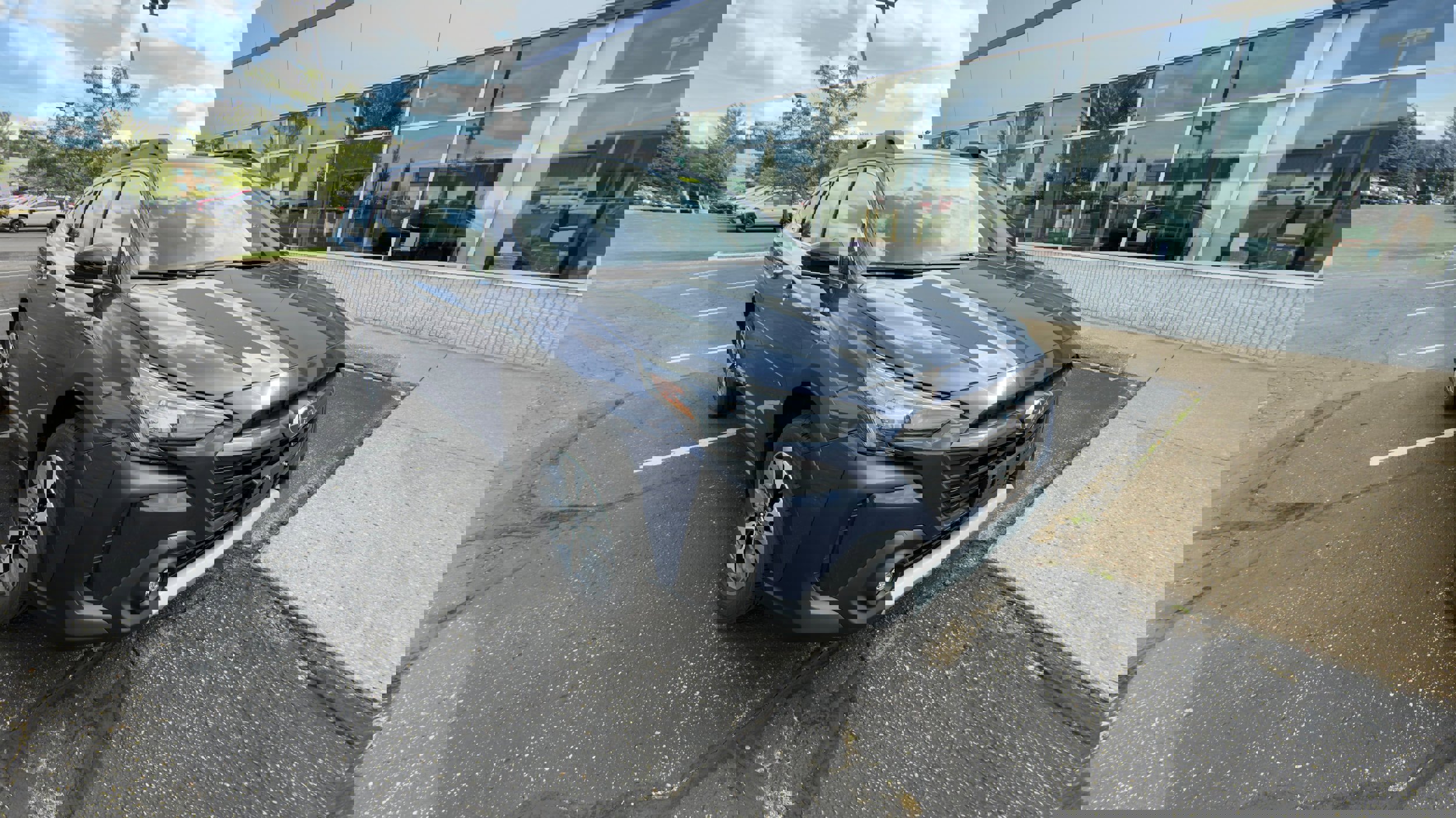 Used 2023 Subaru Outback Limited image 1